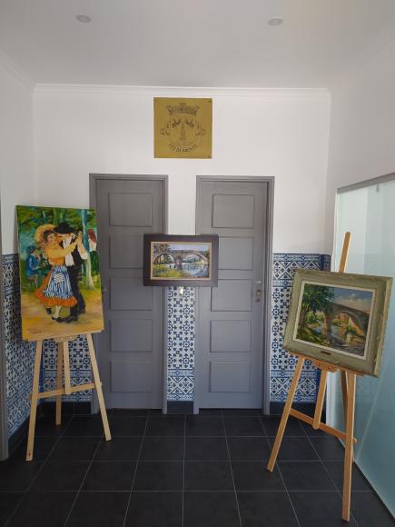 "A arte a passar aqui" - Protejo Musa da Câmara Municipal da Lousã.